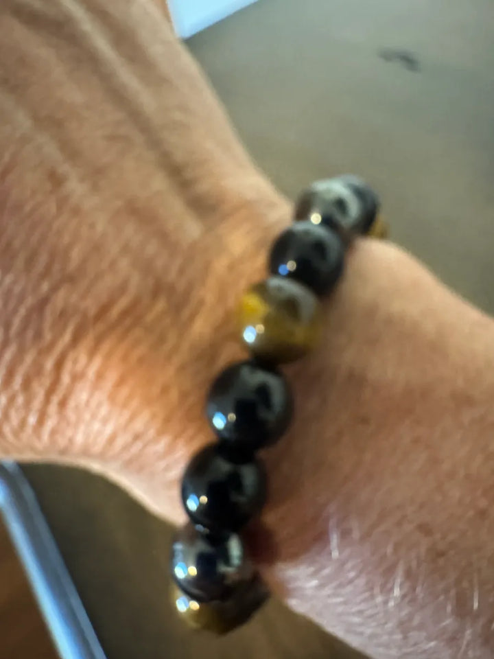 Review by Maria Linares